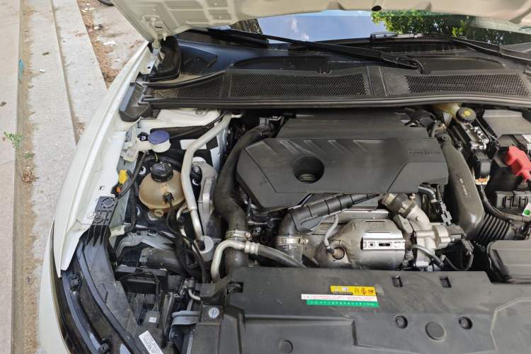 Used Citroen C5 X 2024 1.6T Extraordinary Power Engine Bay Right