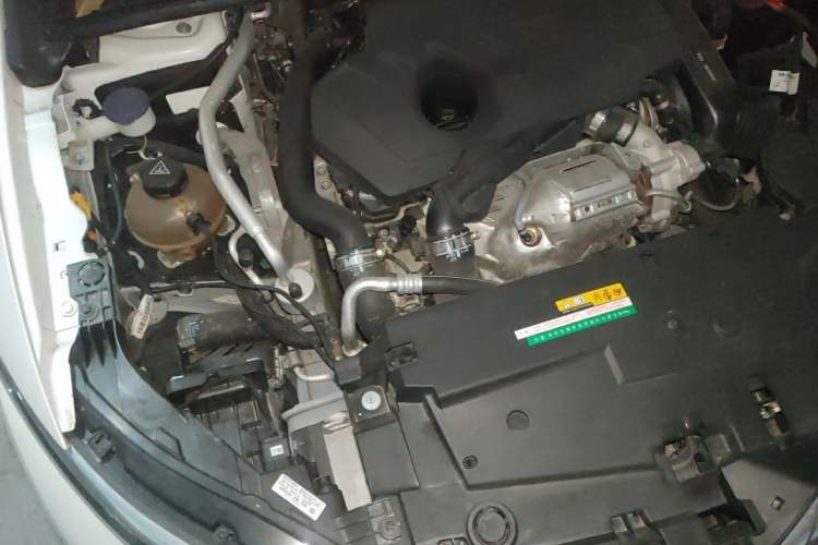 Used Citroen C5 X 2024 1.6T Extraordinary Power Engine Bay Right