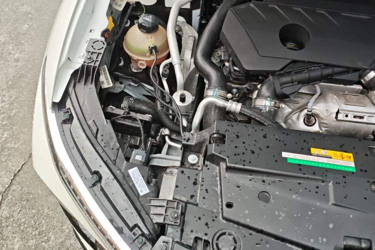 Used Citroen C5 X 2024 1.6T Extraordinary Power Engine Bay Right