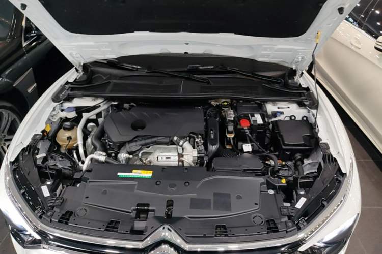 Used Citroen C5 X 2024 1.6T Enjoy the Extraordinary Engine Bay