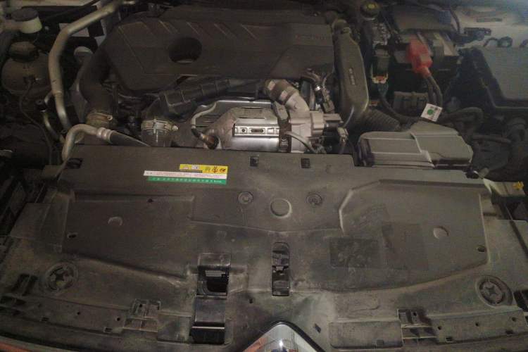 Used Citroen C5 X 2024 1.6T Enjoy the Extraordinary Engine Bay