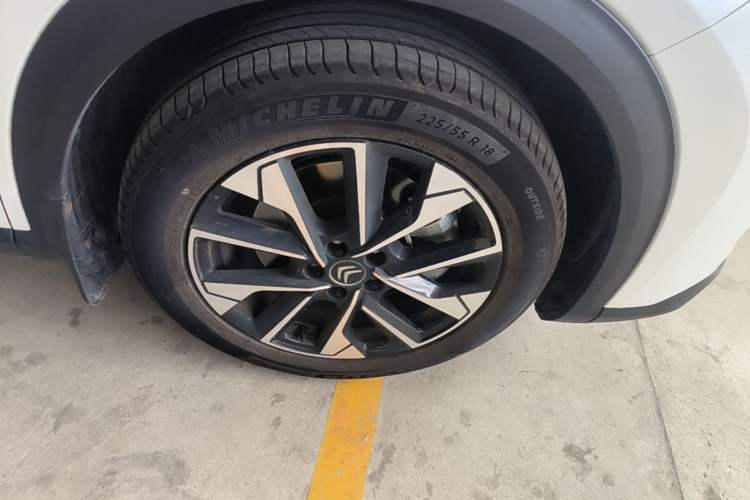 Used Citroen C5 X 2024 1.6T Enjoy the Extraordinary Exterior 5