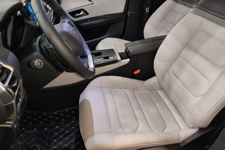 Used Citroen C5 X 2024 1.6T Enjoy the Extraordinary Left Front Seat