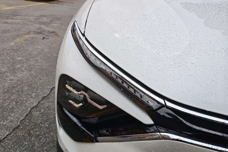 Used Citroen C5 X 2024 1.6T Extraordinary Power Right Front Headlight