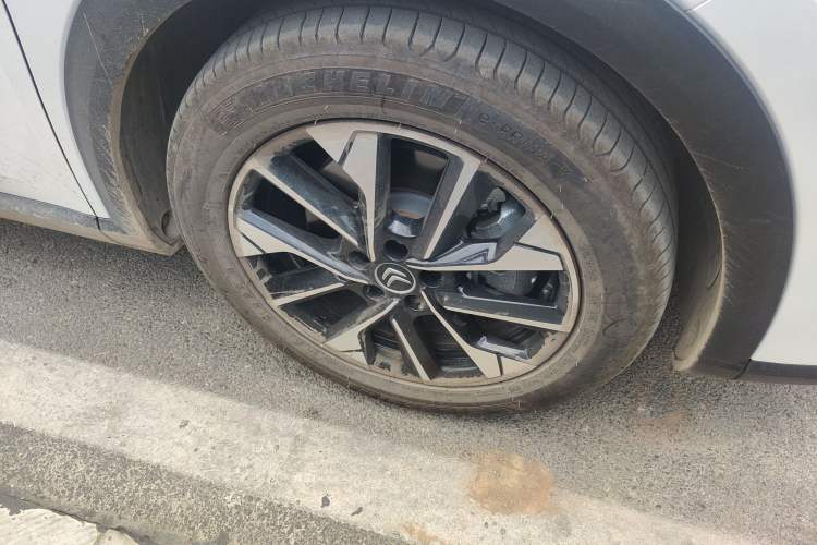 Used Citroen C5 X 2024 1.6T Extraordinary Power Right Front Wheel Hub