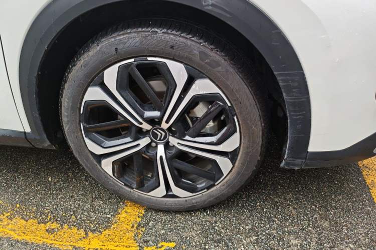 Used Citroen C5 X 2024 1.6T Extraordinary Power Right Front Wheel Hub