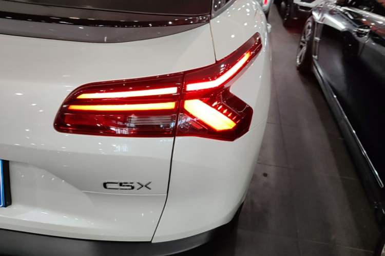 Used Citroen C5 X 2024 1.6T Enjoy the Extraordinary Right Rear Taillight