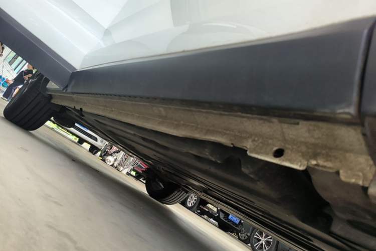 Used Citroen C5 X 2024 1.6T Enjoy the Extraordinary Right Side Sill