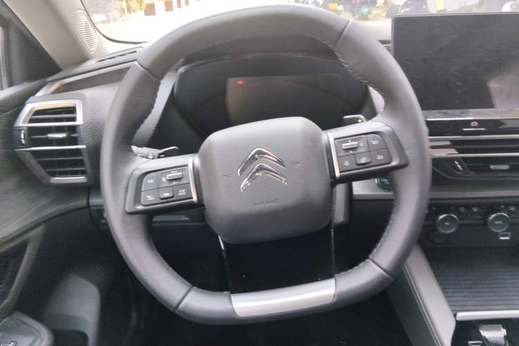 Used Citroen C5 X 2024 1.6T Extraordinary Power Steering Wheel