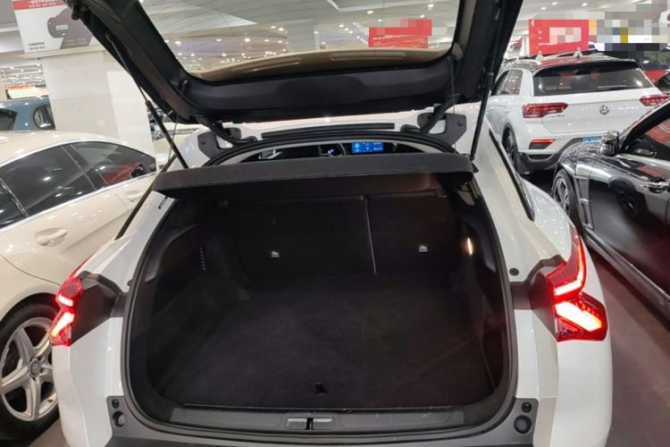 Used Citroen C5 X 2024 1.6T Enjoy the Extraordinary Trunk