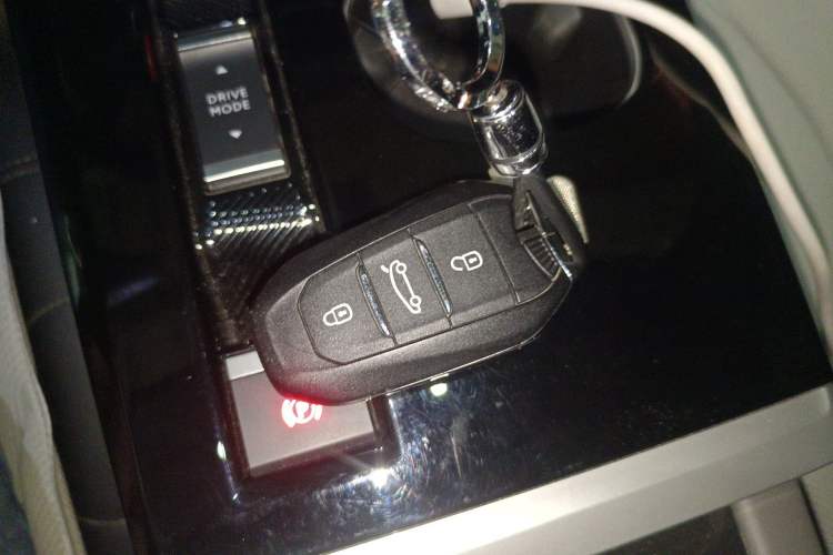 Used Citroen C5 X 2024 1.6T Enjoy the Extraordinary Vehicle Key