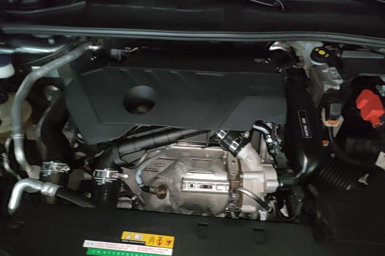 Used Citroen C5 X 2025 Model 1.6T Overseas Edition Engine Bay