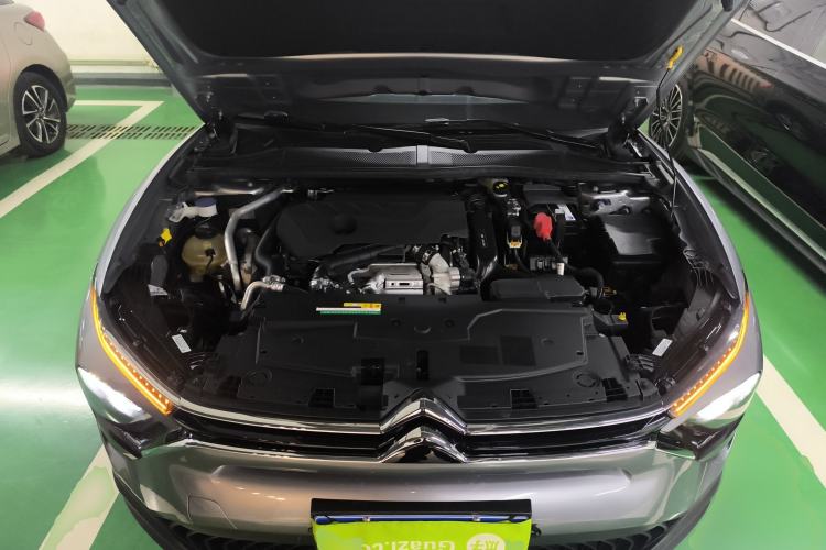 Used Citroen C5 X 2025 Model 1.6T Overseas Edition Engine Bay