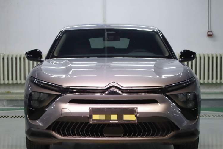 Used Citroen C5 X 2025 Model 1.6T Overseas Edition Exterior 1