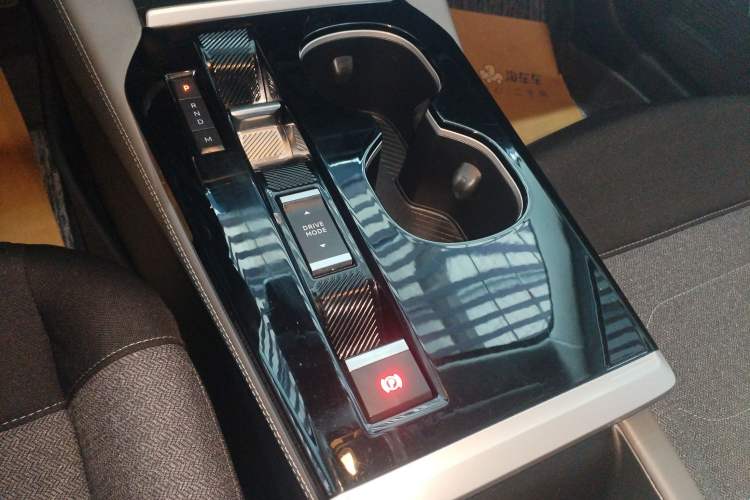 Used Citroen C5 X 2025 Model 1.6T Overseas Edition Gear Lever