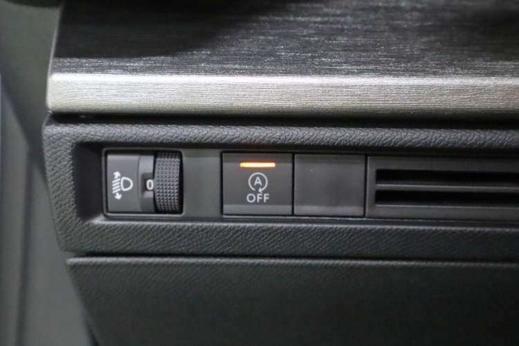 Used Citroen C5 X 2025 Model 1.6T Overseas Edition Interior 10