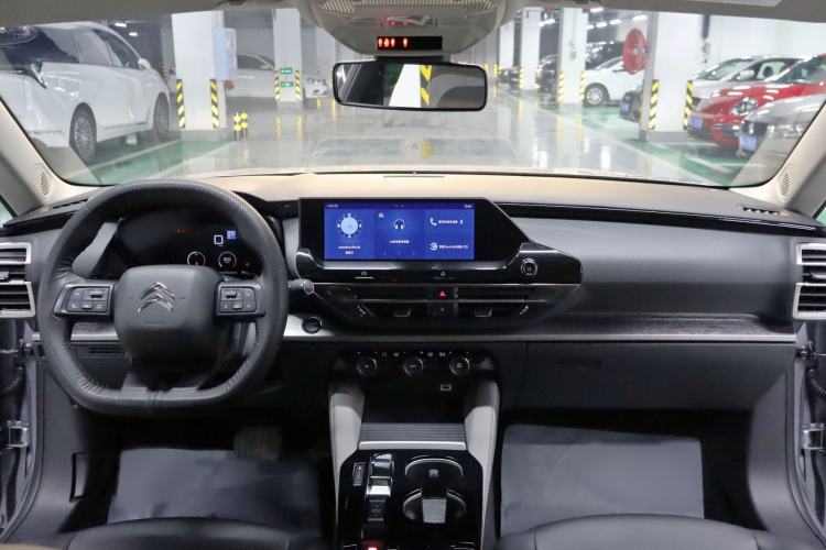 Used Citroen C5 X 2025 Model 1.6T Overseas Edition Interior 2