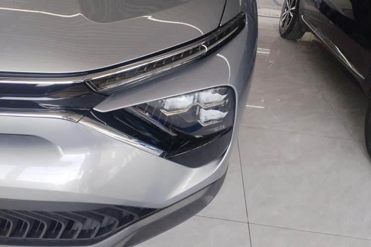 Used Citroen C5 X 2025 Model 1.6T Overseas Edition Left Front Headlight