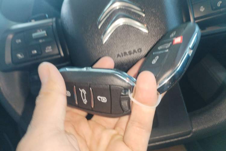 Used Citroen C5 X 2025 Model 1.6T Overseas Edition Vehicle Key
