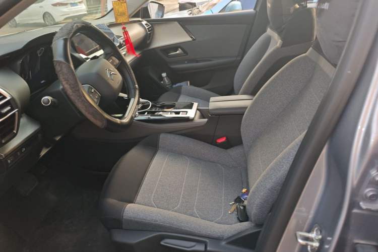 Used Citroen C5 X 2025 Model 1.6T Overseas Edition Left Front Seat