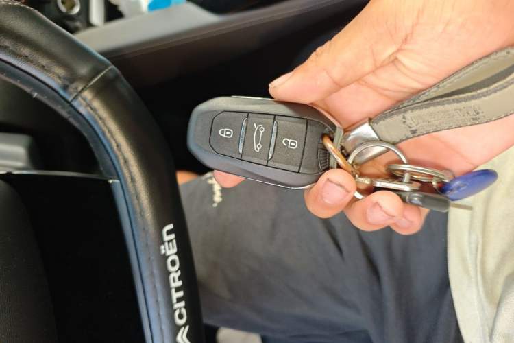 Used Citroen C5 X 2025 Model 1.6T Overseas Edition Vehicle Key