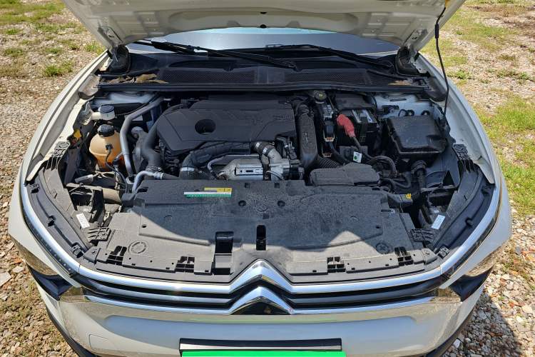 Used Citroen C5 X 2025 Model 1.6T Overseas Edition Engine Bay