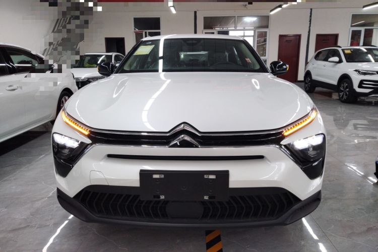 Used Citroen C5 X 2025 Model 1.6T Overseas Edition Front