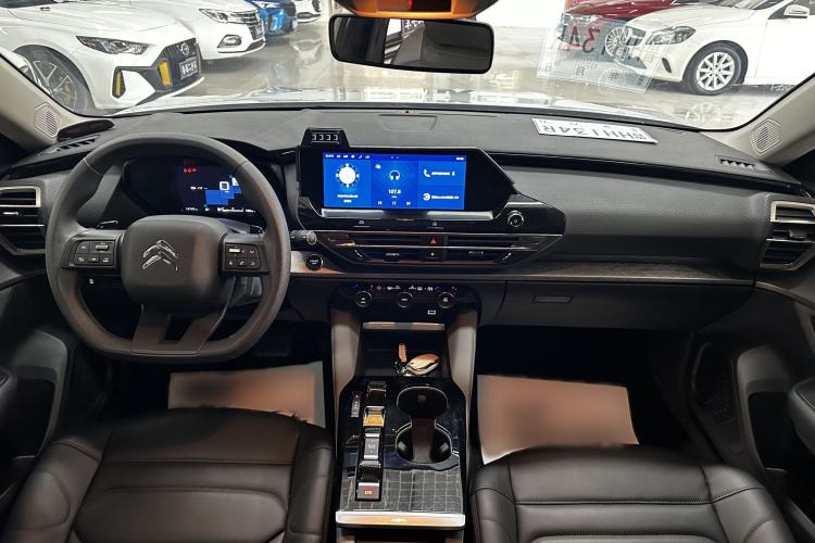Used Citroen C5 X 2025 Model 1.6T Overseas Edition Interior 1