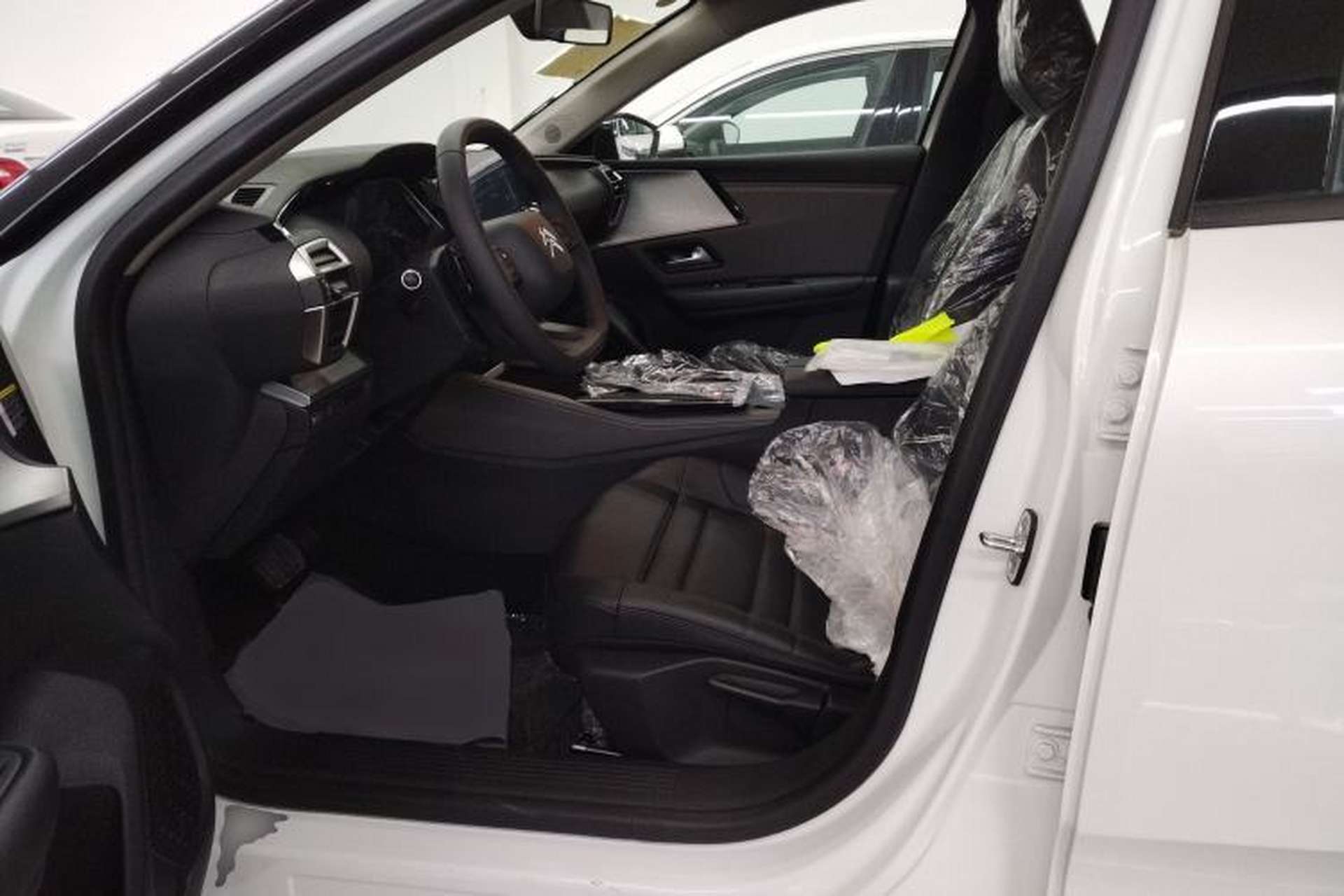 Used Citroen C5 X 2025 Model 1.6T Overseas Edition Left Front Seat
