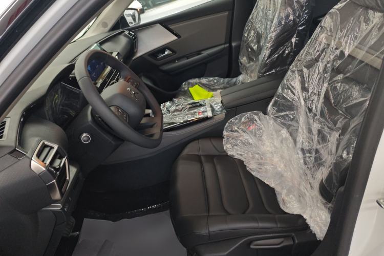 Used Citroen C5 X 2025 Model 1.6T Overseas Edition Left Front Seat