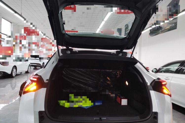 Used Citroen C5 X 2025 Model 1.6T Overseas Edition Trunk