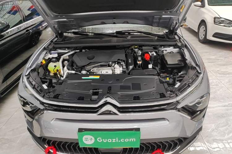 Used Citroen C5 X 2026 Model, 1.6T Enjoying Extraordinary Engine Bay