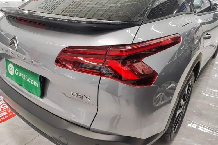 Used Citroen C5 X 2026 Model, 1.6T Enjoying Extraordinary Right Rear Taillight