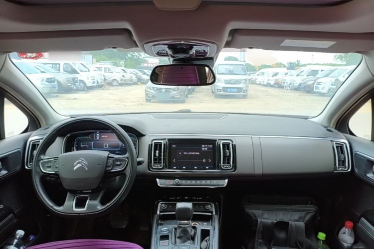 Used Citroen C6 2017 380THP Luxury Version Center Console