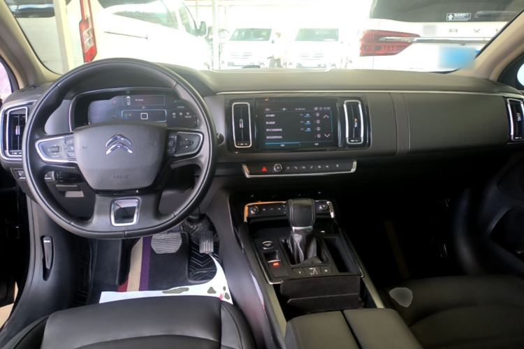 Used Citroen C6 2017 Revised Version 380THP Luxury Edition Center Console