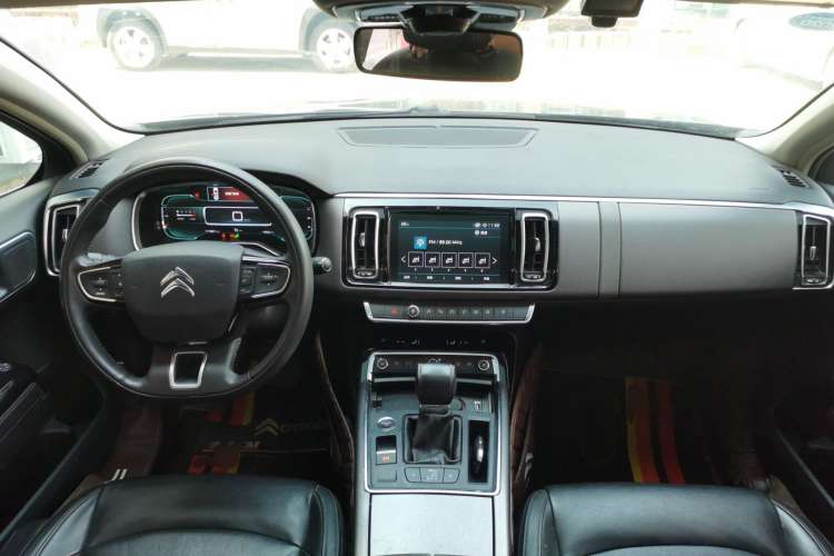 Used Citroen C6 2017 Revised Version 380THP Luxury Edition Center Console