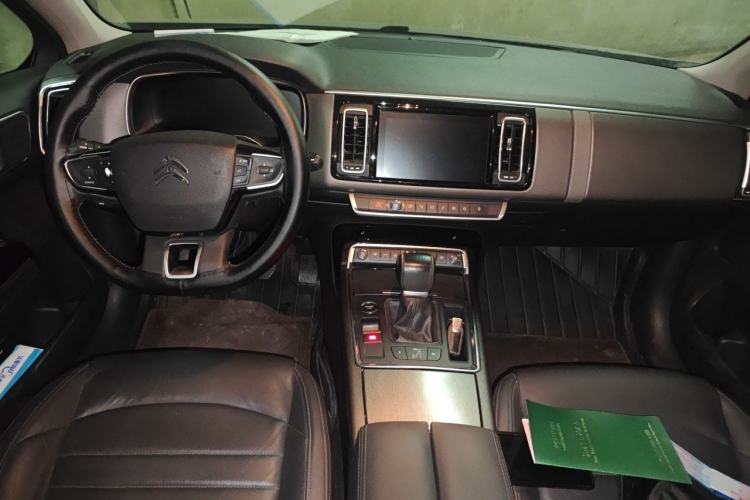 Used Citroen C6 2017 Revised Version 380THP Luxury Edition Center Console