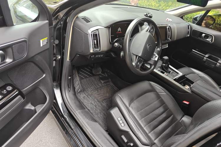 Used Citroen C6 2017 Revised Version 380THP Luxury Edition Driver Seat