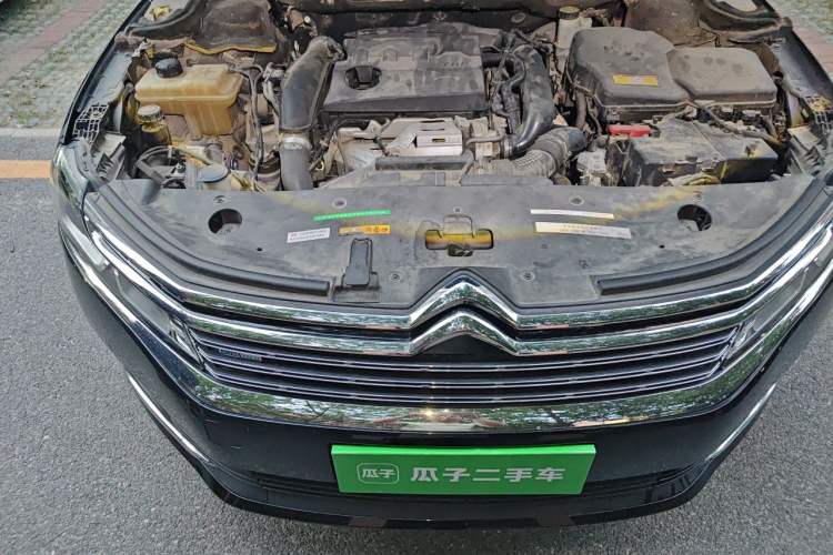 Used Citroen C6 2017 380THP Luxury Version Engine Bay
