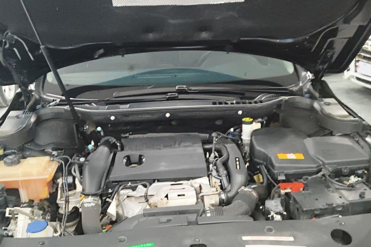 Used Citroen C6 2017 Revised Version 380THP Luxury Edition Engine Bay