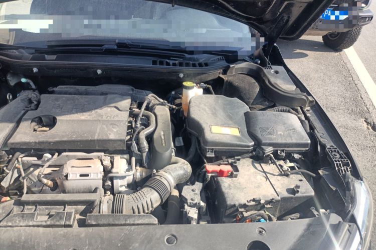 Used Citroen C6 2017 380THP Luxury Version Engine Bay Left