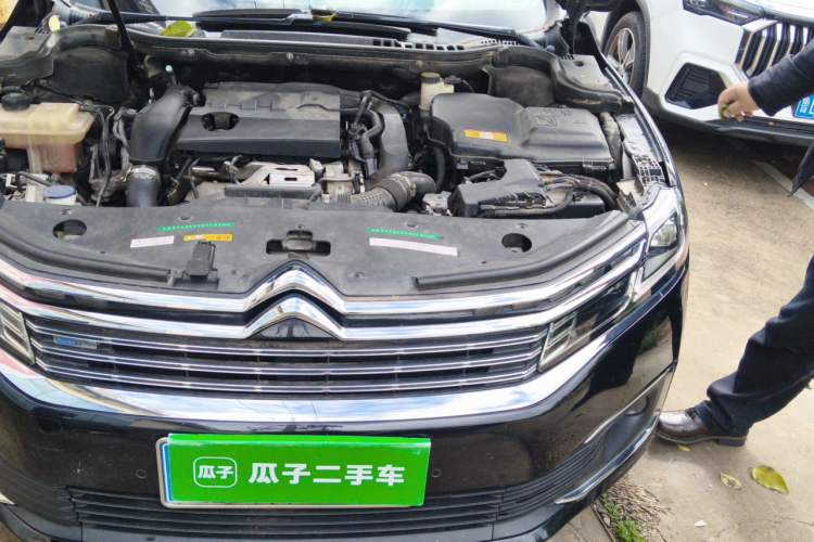 Used Citroen C6 2017 380THP Prestige Model Engine Bay Left