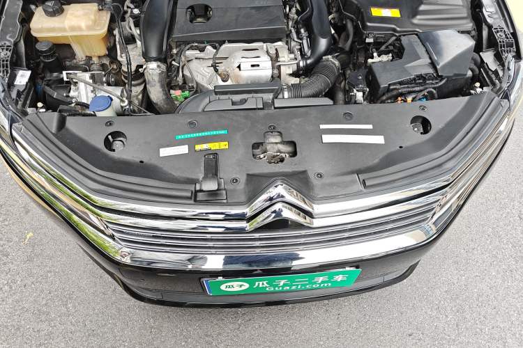 Used Citroen C6 2017 Revised Version 380THP Luxury Edition Engine Bay
