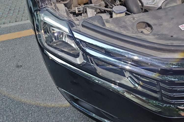 Used Citroen C6 2017 380THP Luxury Version Engine Bay Right