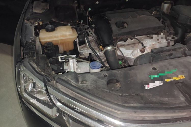 Used Citroen C6 2017 Revised Version 380THP Luxury Edition Engine Bay Right