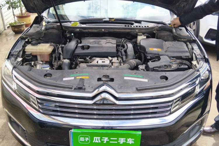 Used Citroen C6 2017 380THP Prestige Model Engine Bay