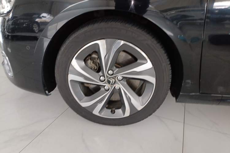 Used Citroen C6 2017 380THP Prestige Model Exterior 4