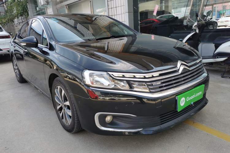 Used Citroen C6 2017 Revised Version 380THP Luxury Edition Front Right 45 Deg