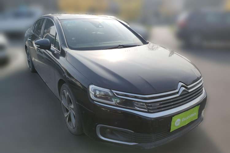 Used Citroen C6 2017 380THP Prestige Model Front Right 45 Deg