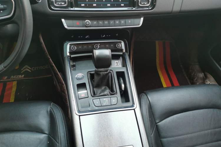 Used Citroen C6 2017 Revised Version 380THP Luxury Edition Gear Lever